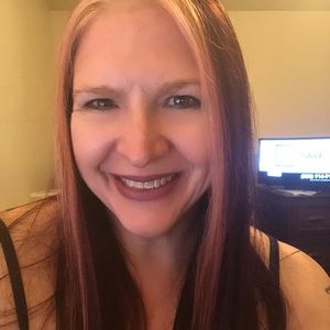 Meet your Posher, Candace